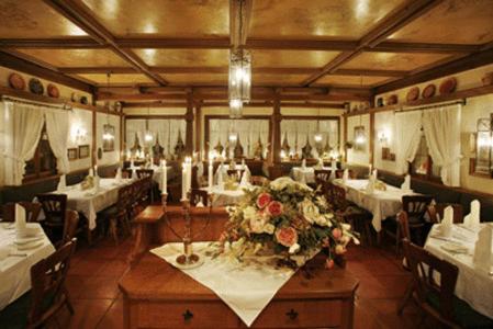 Hotel-Restaurant Esbach Hof Kitzingen Eksteriør billede